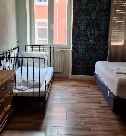 In Séjour chez l'habitant *